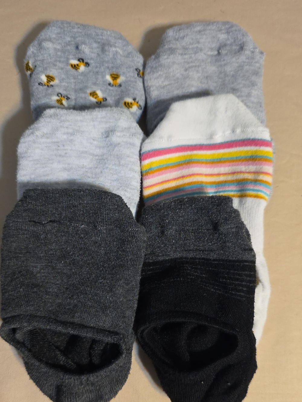 **FREE W/PURCHASE** Women's No-Show Sock Set